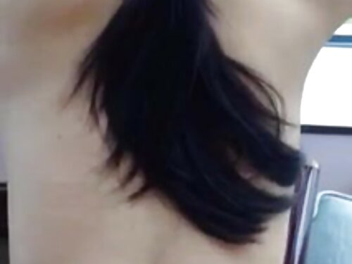 เขาใส่กุญแจมือเพื่อใ ...