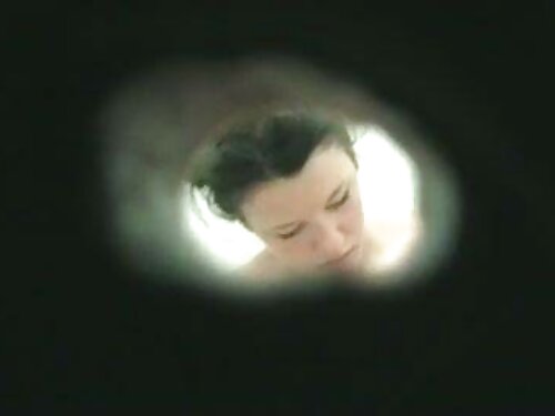 หญิงสาวดูหนังโป๊ในแว ...