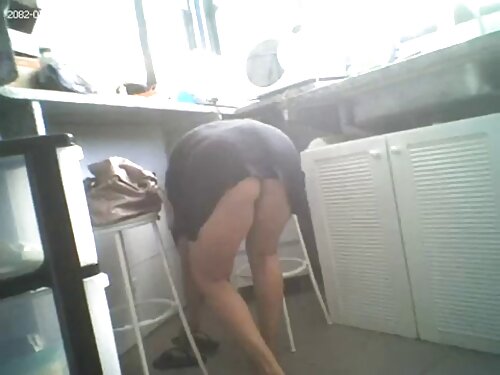 ตื่นขึ้นมาน้องสาวของ ...